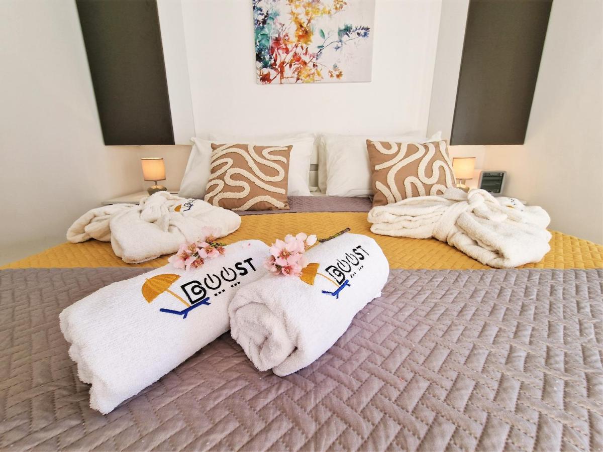 Holiday House Boost With Heated Pool Klis エクステリア 写真